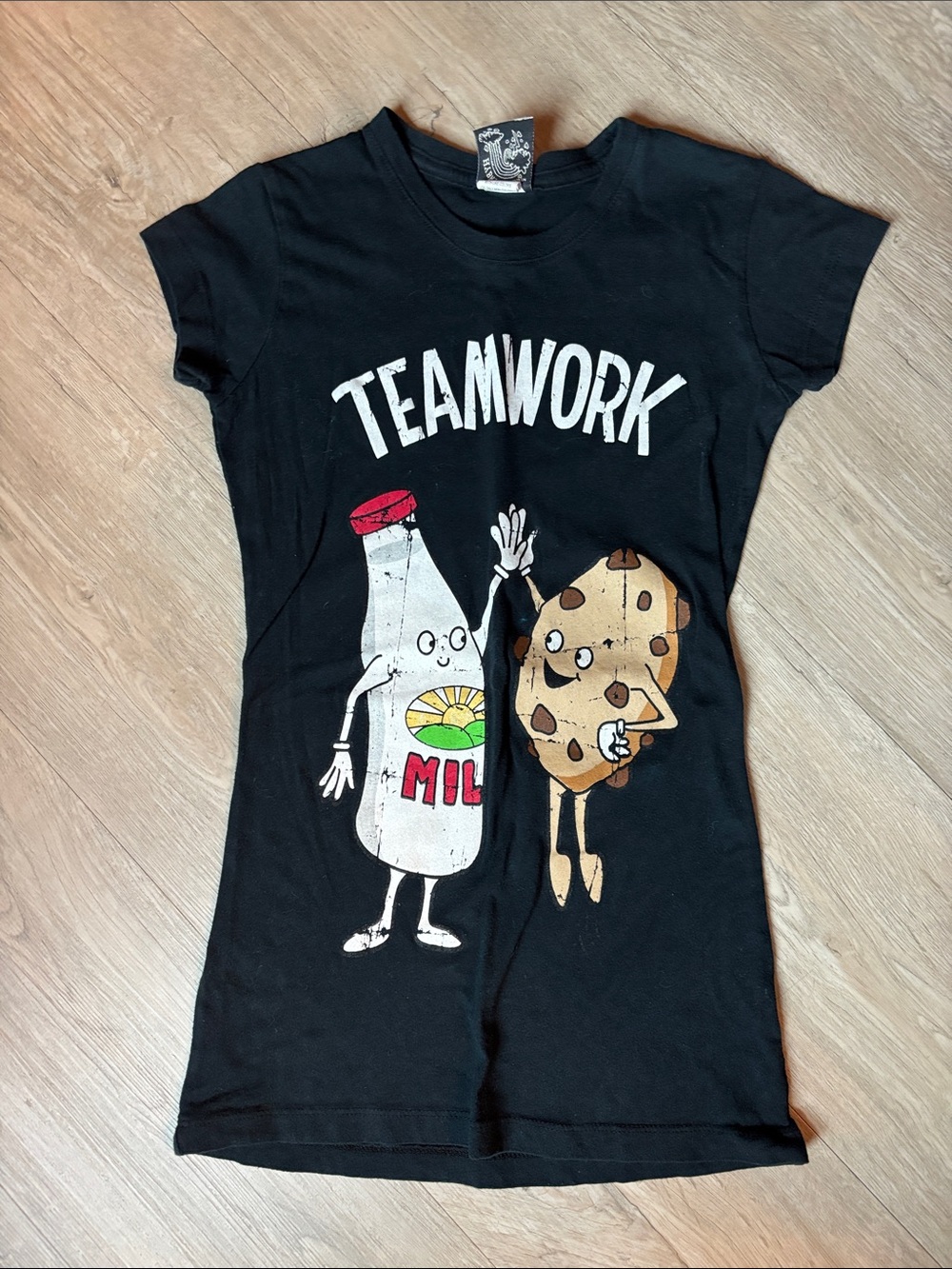 Graphic 'Teamwork' Short-Sleeve Tee - Black
